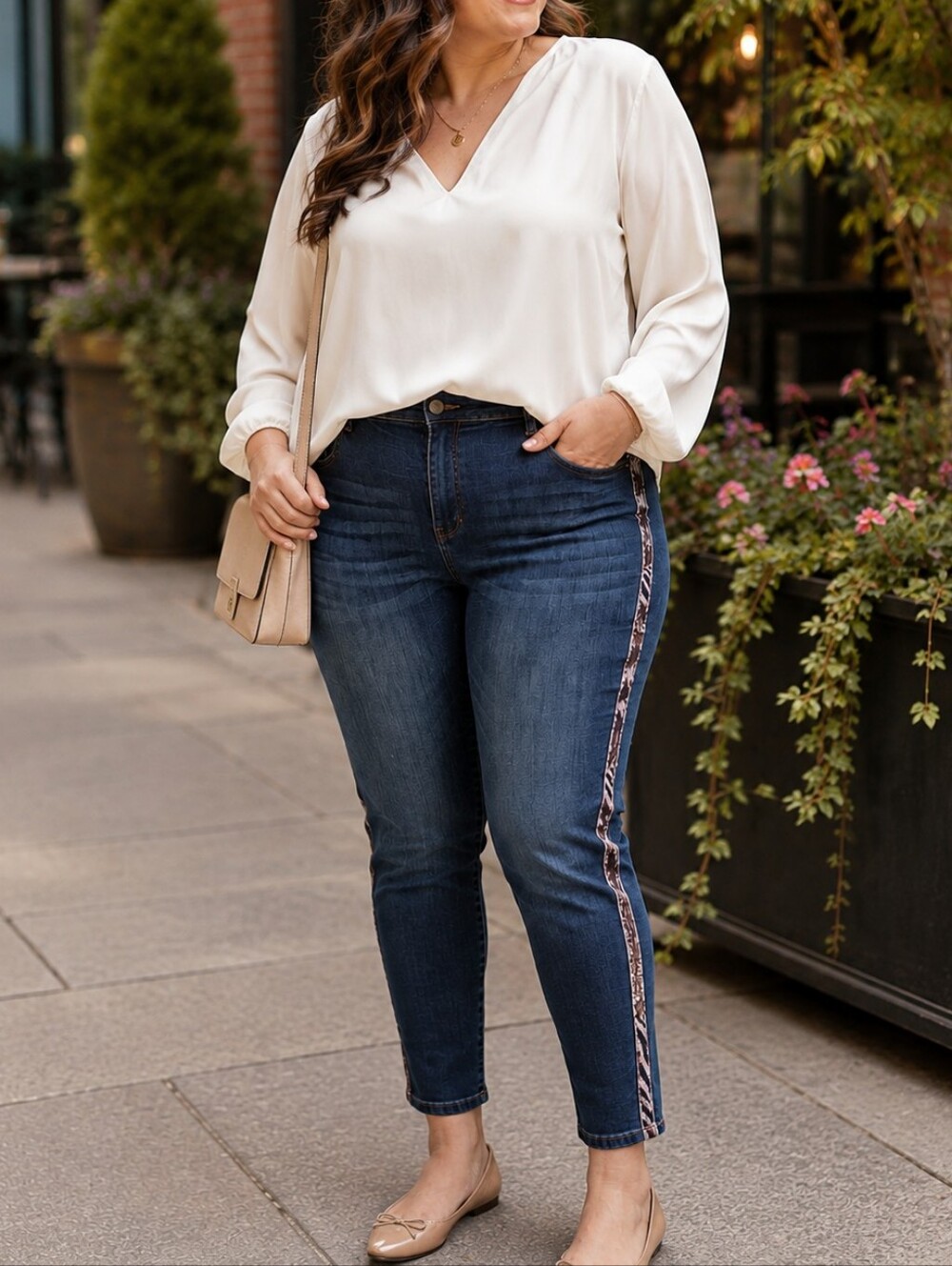 Frank Lyman Design Dark Blue Skinny Jeans Rose Gold Side Stripe Casual Denim